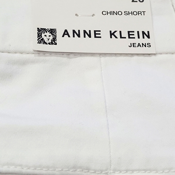 NWT Anne Klein Size 20 Cotton/Spandex Blend White Jean Chino Shorts with Pockets - Picture 4 of 7